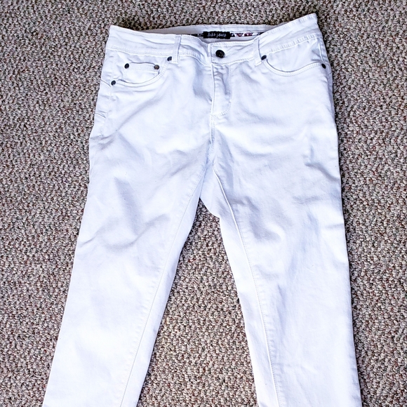 White Skinny Jeans - Picture 1 of 3